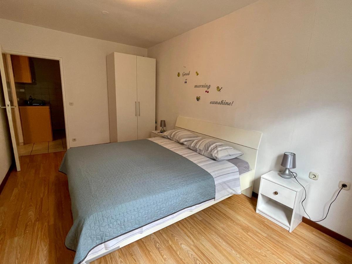 Apartments Antonija Punta Skala Next To Falkensteiner Resort Petrcane Luaran gambar