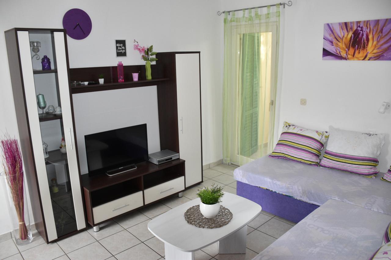 Apartments Antonija Punta Skala Next To Falkensteiner Resort Petrcane Luaran gambar
