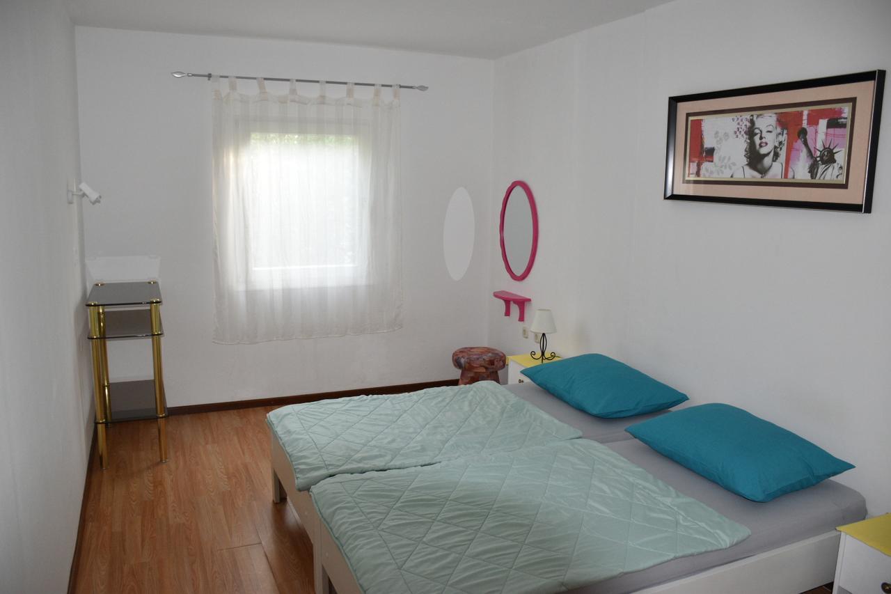 Apartments Antonija Punta Skala Next To Falkensteiner Resort Petrcane Luaran gambar