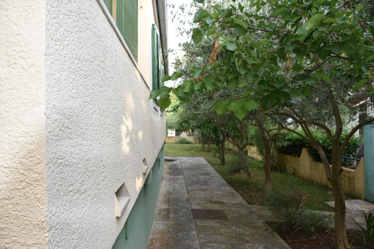 Apartments Antonija Punta Skala Next To Falkensteiner Resort Petrcane Luaran gambar